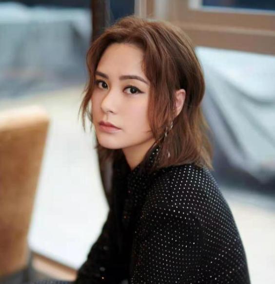 娱乐吃瓜酱原生家庭