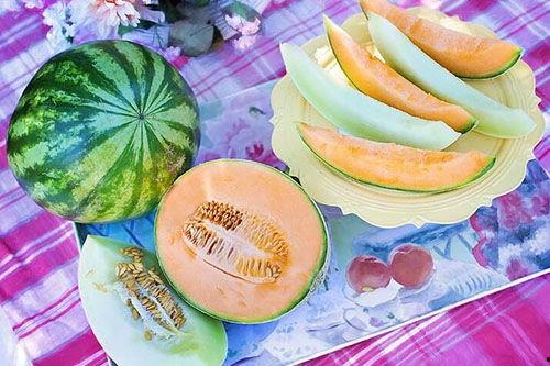 网上流行吃瓜是什么意思